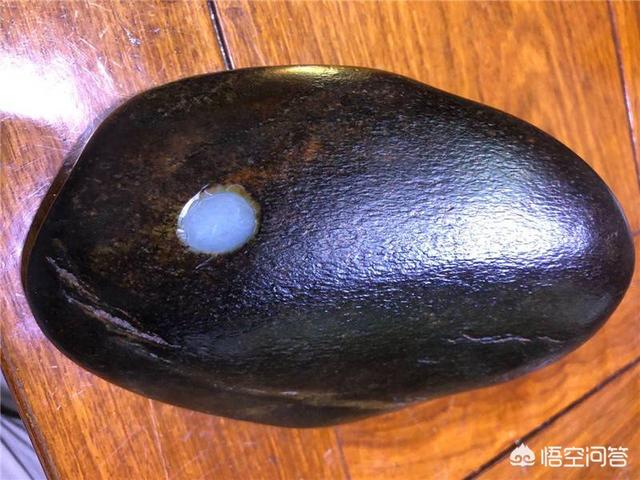 假玉镯是怎么做成的,翡翠、和田玉的造假手段有哪些？