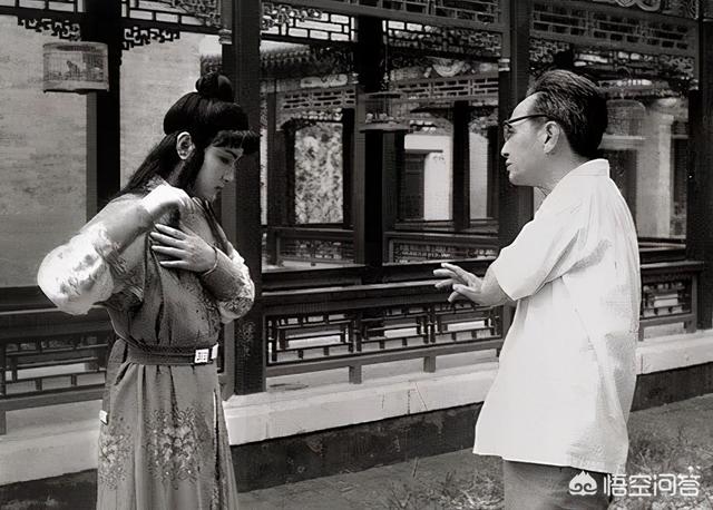 欧阳佳:几千人竞演宝玉，欧阳奋强凭什么脱颖而出？