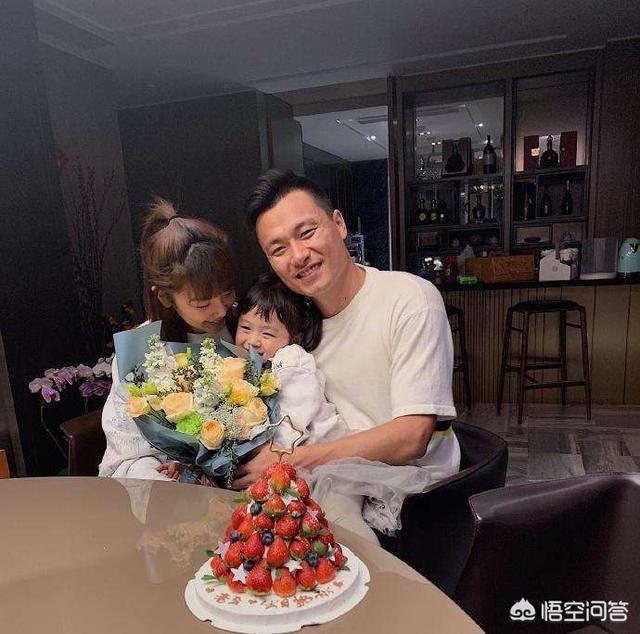 冯潇霆年薪:足球运动员冯潇霆是年轻球员的榜样吗？为什么？