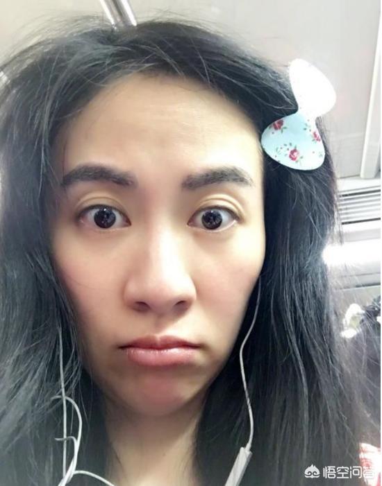 李嘉欣的姐姐:有人说最美不过李嘉欣，大家说说年轻时候的李嘉欣到底有多美