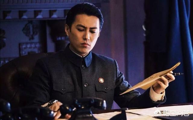 明家三兄弟:电视剧《伪装者》里面明家三兄弟哪个角色演绎的更深入人心