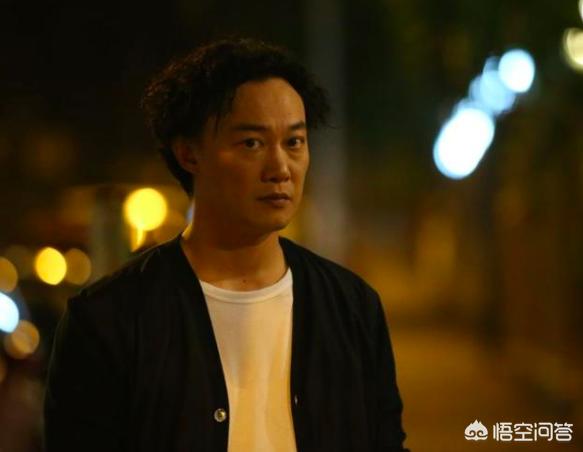 陈奕迅父亲:同样是被父母债务连累，为何陈奕迅吴奇隆被同情，周震南被骂惨？