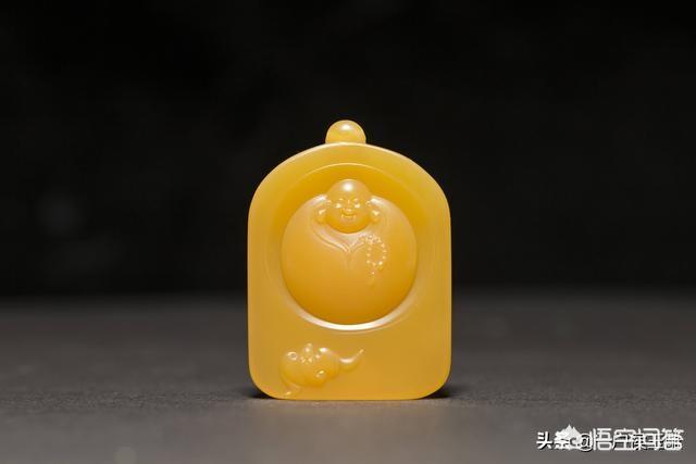 女人适合的翡翠吊坠,翡翠如意适合女士佩戴吗？多少价位合适？