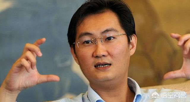 马化腾身价超2500亿,微信却几乎不收费,腾讯到底是怎么挣钱的？