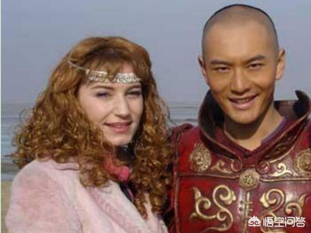 简宝珊:说一下你最喜欢金庸武侠小说里的哪个人物啊，为什么