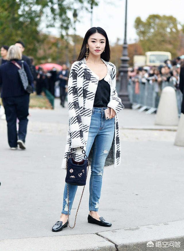 郑恺现身程晓玥母亲葬礼:对于程晓玥没有妈妈有气质，你怎么看？