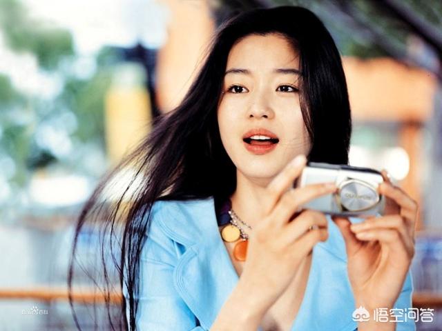 野水伊织:声优都是怪物，有哪些动漫中途换了声音却没有被人发觉？