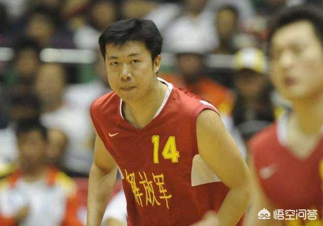 李楠军衔:八一男篮退出cba，领队刘玉栋、教练王治郅现状如何呢