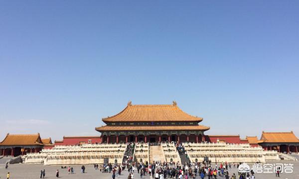 世界上十大著名景点，你认为中国人必须去的十大旅游景点是什么地方？