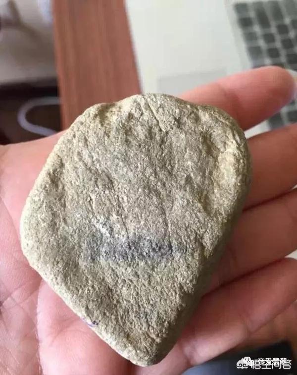 黄皮翡翠原石是什么场口,翡翠赌石场口有什么区别？