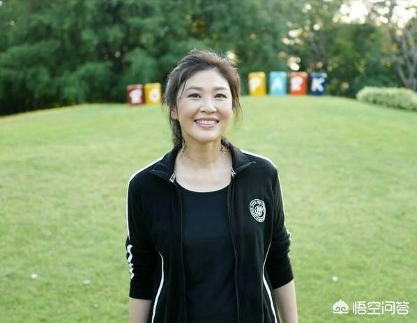 那英前夫:英拉丈夫和儿子住自家别墅还要交房租是怎么回事？