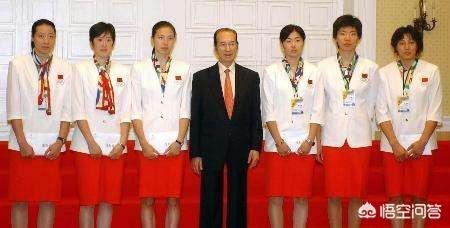何鸿燊身价:赌王何鸿燊当年为何会捐赠中国女排呢