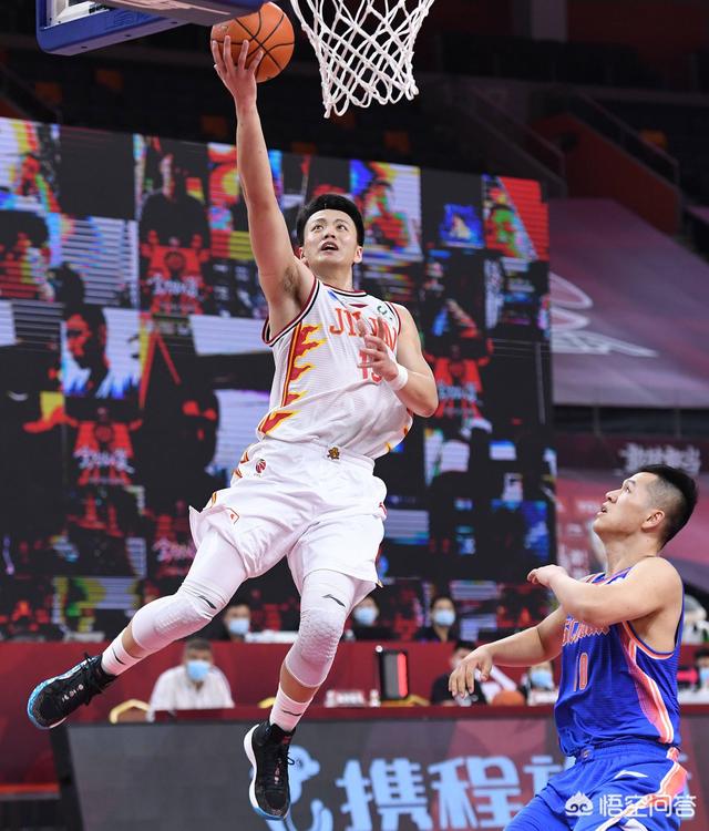 林彦君:姜星宇和王少杰同是CBA的状元，他俩谁的实力更强大？