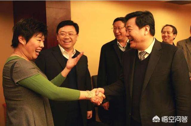 何守正:从国学大师到被轰下台，55岁无人问津的于丹，到底做错了什么？