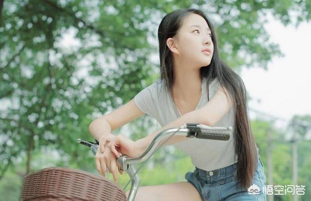 一个特熟的女孩子喜欢你的表现是什么？