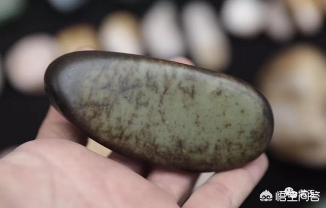 和田玉沙枣青籽料原石价格,“沙枣青”有什么特点？怎样收藏？