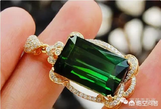 新疆宝藏传说，新疆可可托海的“宝石坑”蕴藏多少种宝石