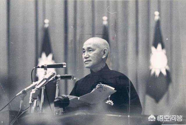 重庆高官:抗战时期为什么陪都是重庆而不是成都？