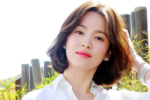 宋仲基整容前的照片:双宋离婚之后，宋慧乔迎来“新生”，而宋仲基是什么样子的呢？