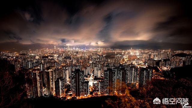 雨后天空出现龙的头，为什么下雨的夜晚天空会呈现红色