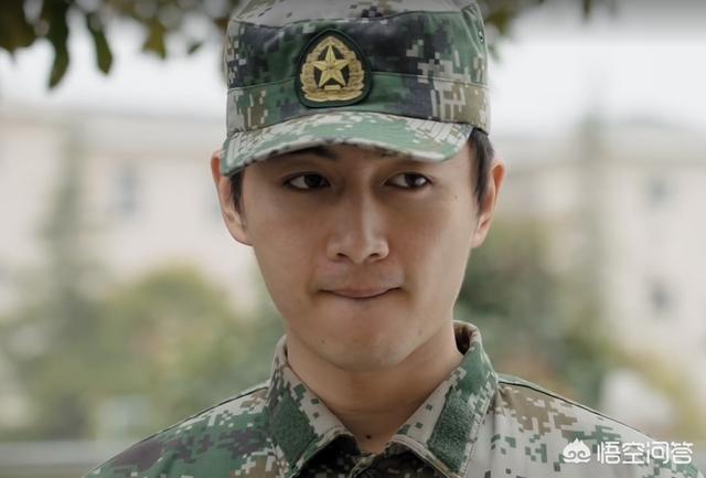 黄晓萌:康洪雷新剧《陆战之王》相比《士兵突击》水平如何
