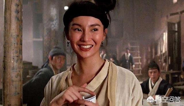 张曼玉近照:张曼玉和钟楚红，你更喜欢谁？为什么？