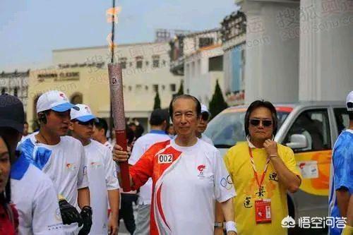 何鸿燊身价:赌王何鸿燊当年为何会捐赠中国女排呢