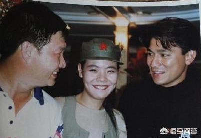 谁还记得《说唱脸谱》的谢津？她为什么自杀？