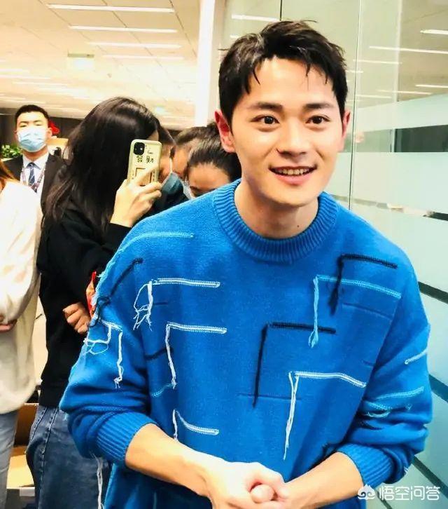曹涤非老婆:听说曹骏最近又交新女友了，是真的吗？她是谁？