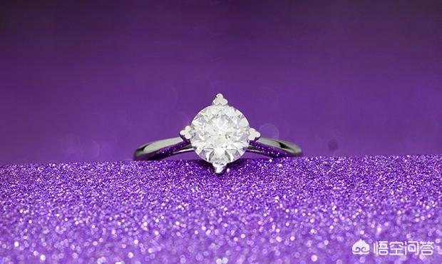 求婚戒指买什么好,浪漫的求婚戒指要如何选？