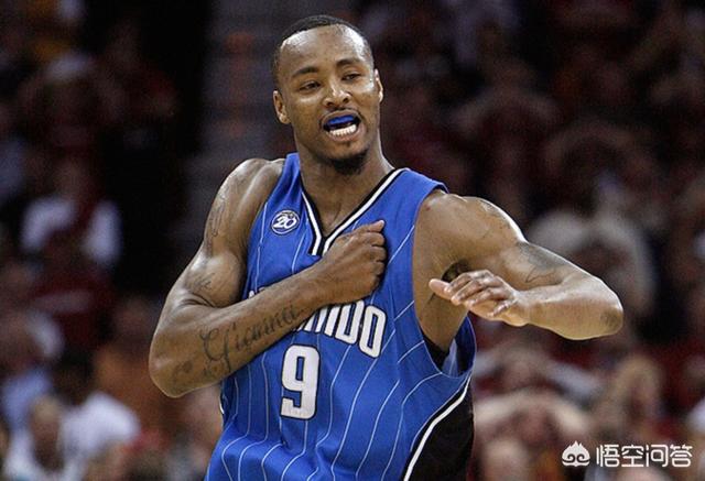 杰夫刘易斯:NBA魔术队的刘易斯为什么叫亿元先生啊他打球很厉害？