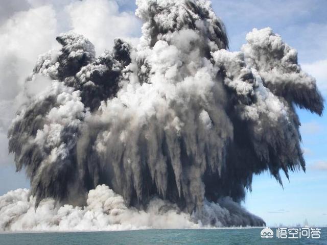 海里有什么暗礁:能快速把附近海域加热到100°，海底火山爆发到底有多危险？