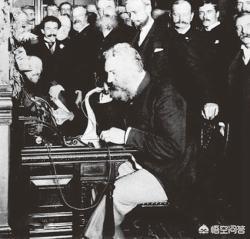 贝尔发明电话的故事，要简洁？