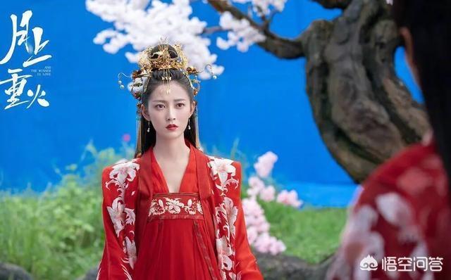 月上重火两版结局:《月上重火》更新完了，各位看官都有什么想说的呢？