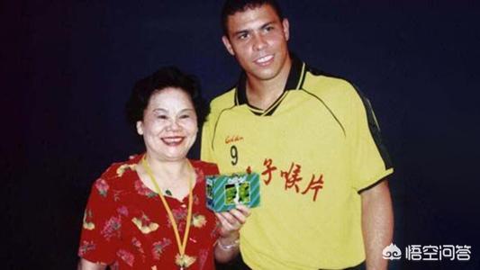 丹尼斯米兰妮:为什么罗纳尔多不是球王，但一些人却认为他是超越球王的存在？