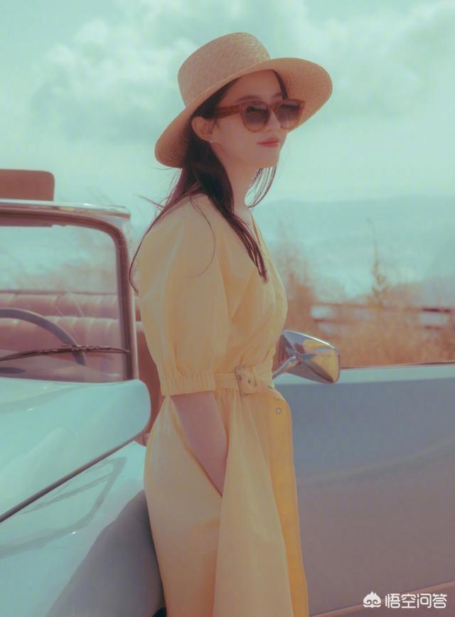 劉亦菲和古力娜扎都有撞過哪些衣服(劉亦