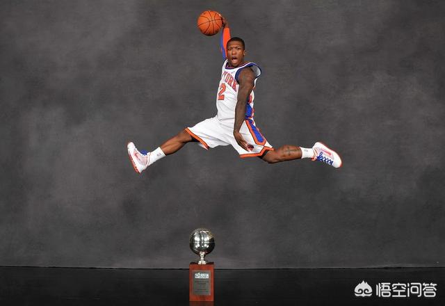 头条问答 - 175厘米高的内特罗宾逊内线的封盖能力强大,他是如何做到