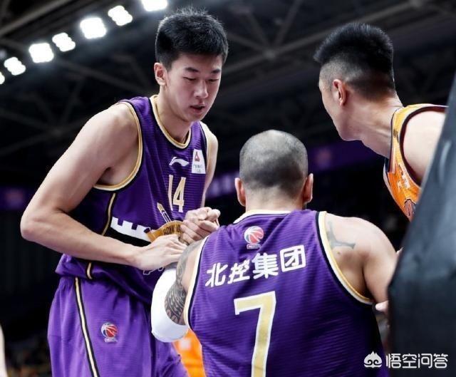 林彦君:姜星宇和王少杰同是CBA的状元，他俩谁的实力更强大？