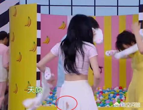 任贤齐扇子:综艺节目中有哪些场景会让你尴尬到脸酸而当事人还毫无察觉？