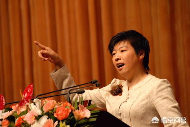 何守正:从国学大师到被轰下台，55岁无人问津的于丹，到底做错了什么？