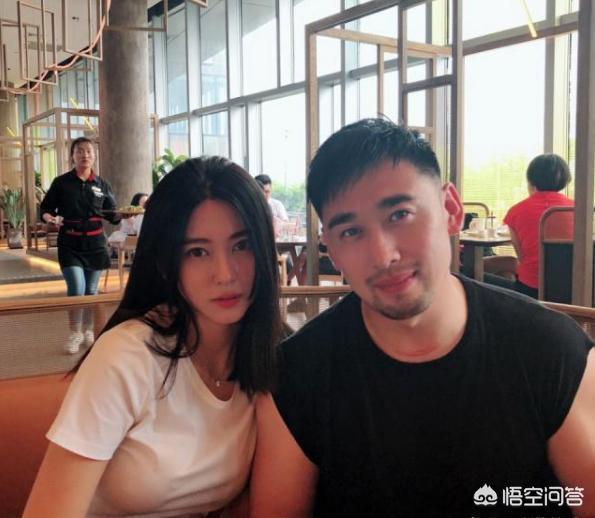 李炫臻:和首钢刘晓宇分手后，昔日最美车模钟鹿纯如今发展如何？