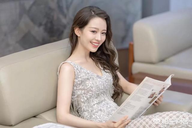 方媛照片:昆凌和方媛身上有哪些共同点，才会让她们成为天王嫂？