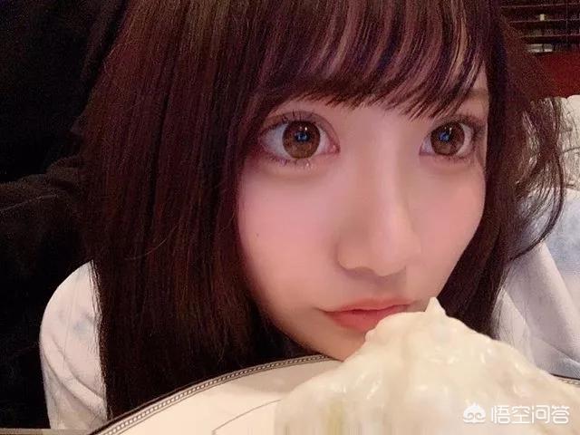 罗霈颖整容对比照:如何看待私生整容后追到爱豆这件事？
