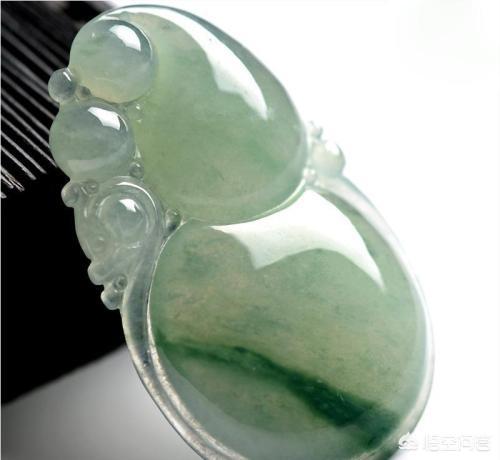 基于本人对缅甸玉的了解和分析,整理出来以下几点鉴别方法供你参考!