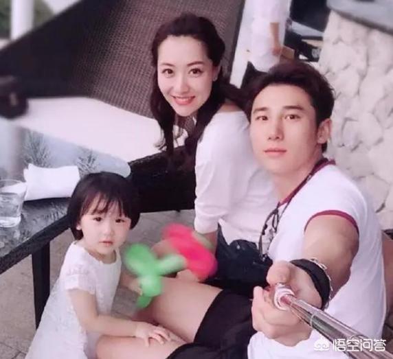 白冰现任老公是谁:参加《乘风破浪的姐姐》的白冰，有什么样的职场和情感经历
