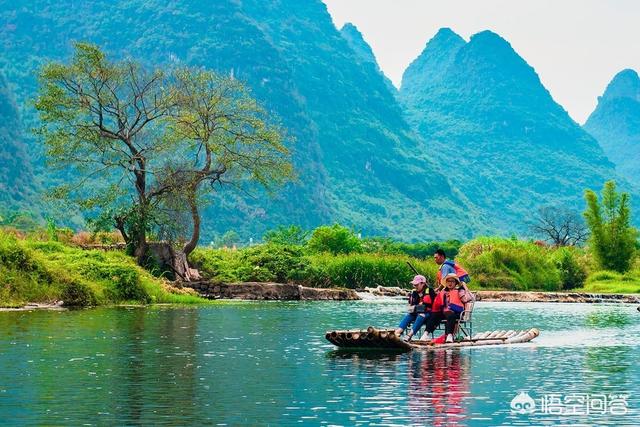 斑马总动员:七月底八月初去哪里适合全家旅游，有老人和小孩（3岁）