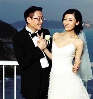李嘉欣的姐姐:有人说最美不过李嘉欣，大家说说年轻时候的李嘉欣到底有多美