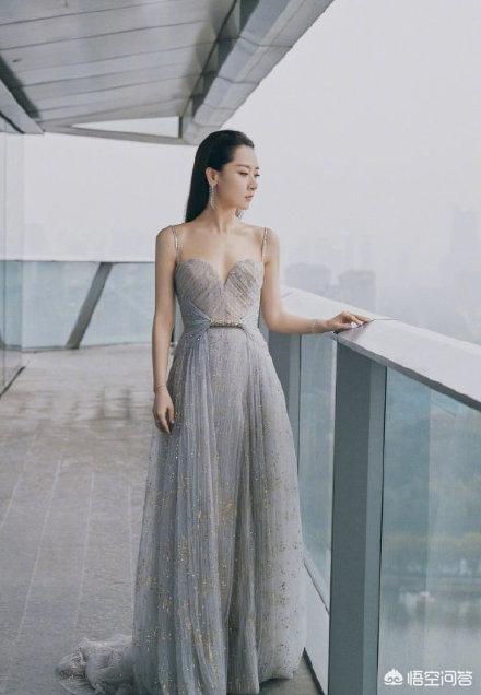 白冰高定礼服事件:为什么说白冰的礼服是通过不正当手段获取的？
