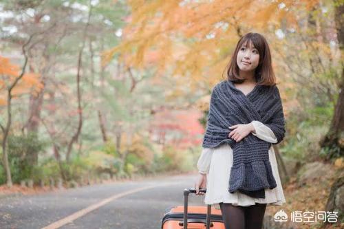 腿短女生穿衣搭配:我属于那种腰长、腿短的身材，怎样穿衣适合？