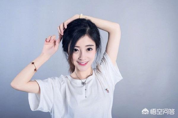 土豪主播招助理,月薪3万,看完这个要求却无人敢应聘,你有何看法？